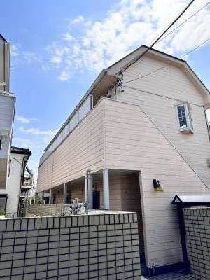 階段下スペース
屋根あり駐輪場としてお使い下さい