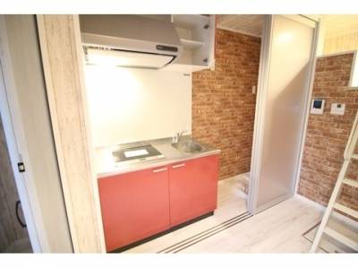 キッチンは全て隠れます。