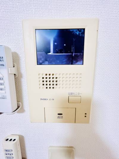 モニターホンなので安全性の面でも安心♪