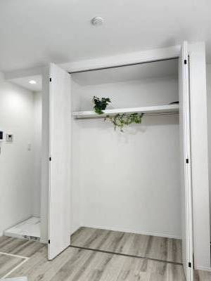 たっぷり収納のクローゼット
これで友達が来ても安心