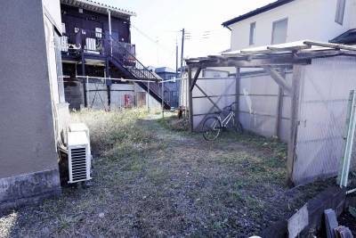 屋根付き自転車置き場もあります^_^