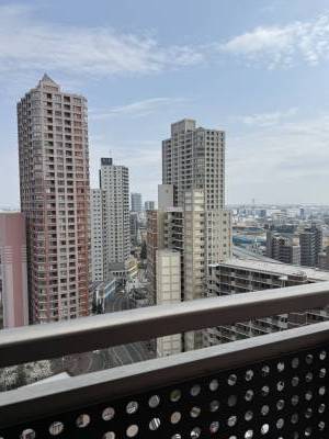 高層階からの景色を見ながら
ベランダでのんびり
