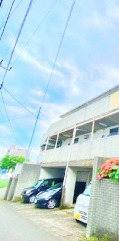 敷地内駐車場♪左から２番目【空】







