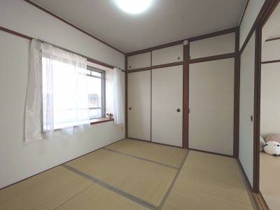 出窓があってオシャレ♪