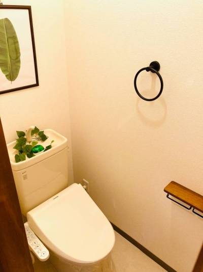 トイレ（温水洗浄便座を新設）