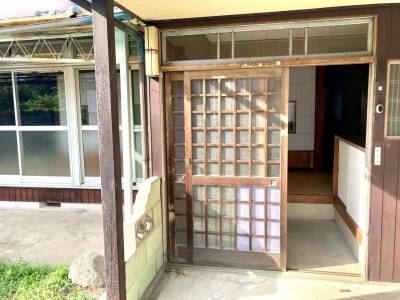 玄関正面