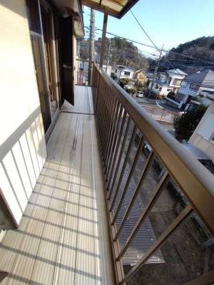 風通し、日当たりの良いベランダです♪
