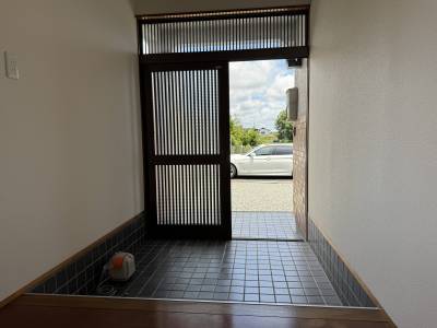 広い玄関。