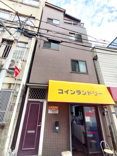 1階にコインランドリーがあるからお洗濯らくらく♪