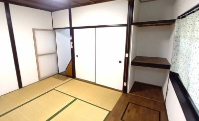 1階　7畳居室　入り口には扉もあります