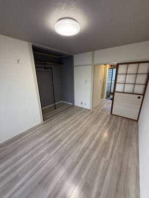 白基調のオシャレな内装