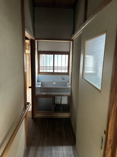 独立の洗面所もあります。