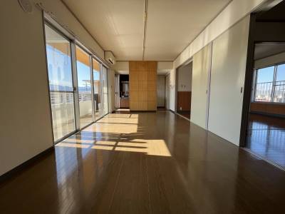 ♬広々ＬＤＫ①♬南向き＆陽当り良好、ＷＡＸ掛済フローリング！