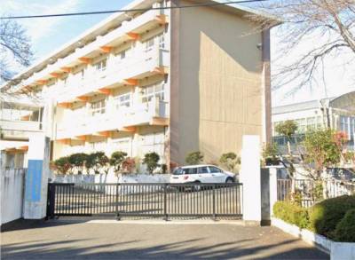 双葉台小学校・中学校まで徒歩20分（1.6km）