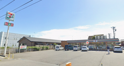 セブンイレブン徒歩9分