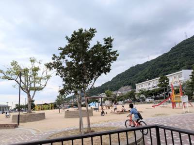 鶴甲公園。
