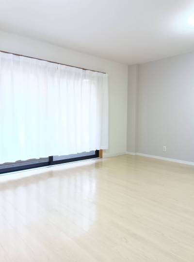 LDK新品エアコン付♪安心のシャッター付です