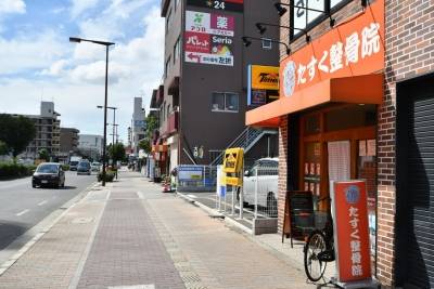 大通りから１本入った静かな場所