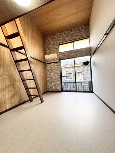 高い吹き抜け！広々空間‼️