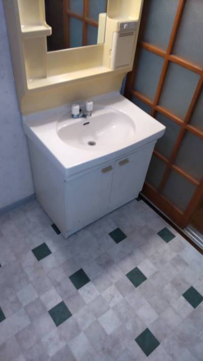 独立洗面台＋室内洗濯機置き場