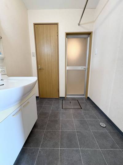 洗面脱衣室2の床は2025年２月にリフォーム