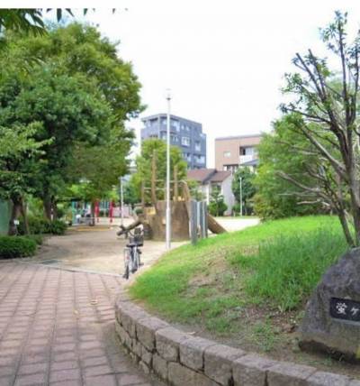 近くに大きな公園があり環境良し。