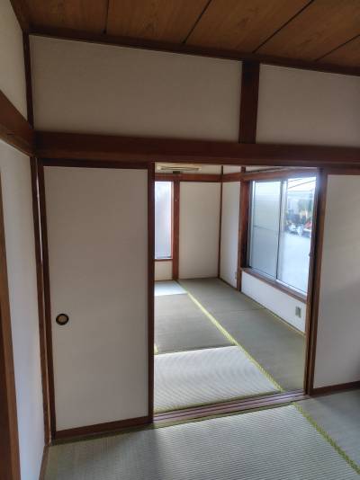 4.5畳の部屋から8畳の部屋