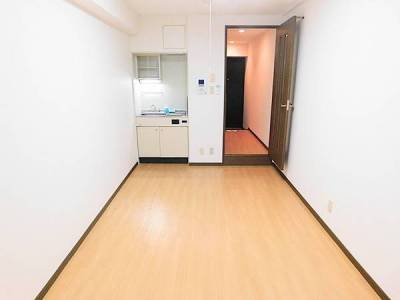 標準6畳サイズより+
5～10%広め（事務所利用も高適合）