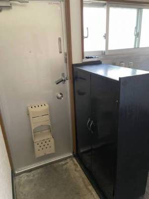 玄関と靴箱です。