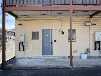 玄関先〜液晶モニター付インターフォン〜