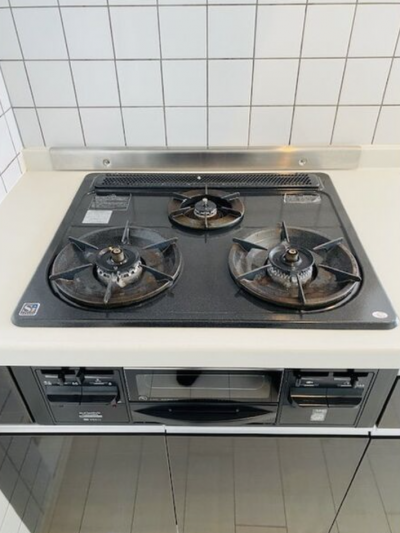 お料理好きには必須の３口コンロで