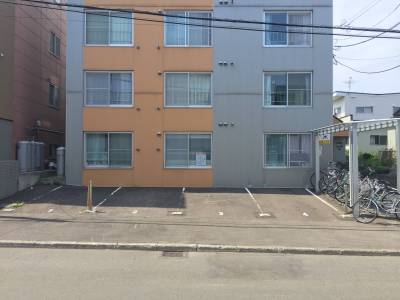 駐車場、駐輪場あり