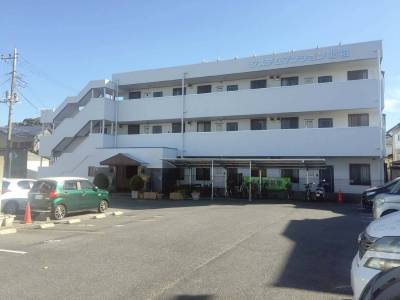 敷地内アスファルト敷き駐車場 敷地内アスファルト敷き駐車場