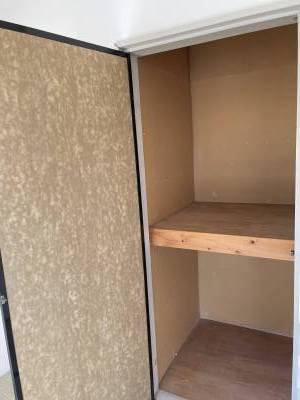 押し入れです。手前、奥の部屋に同様のものがあります。