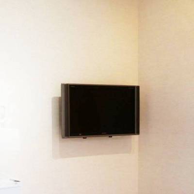 壁掛けTVでスッキリした配置