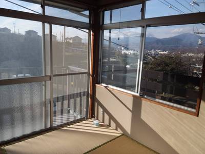 2階和室から丹沢望む