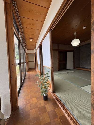 縁側も日当たりが良いので、一日中家の中が明るいです。