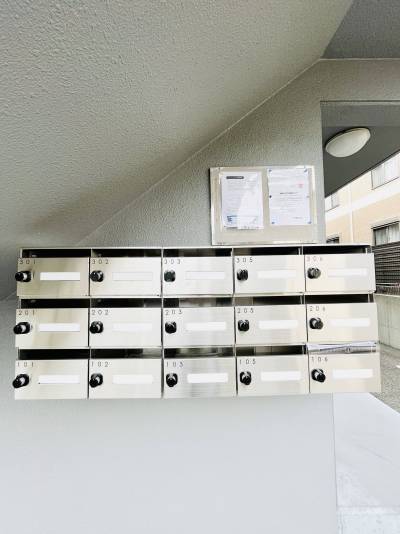 集合ポストは新調したのでとっても綺麗♪