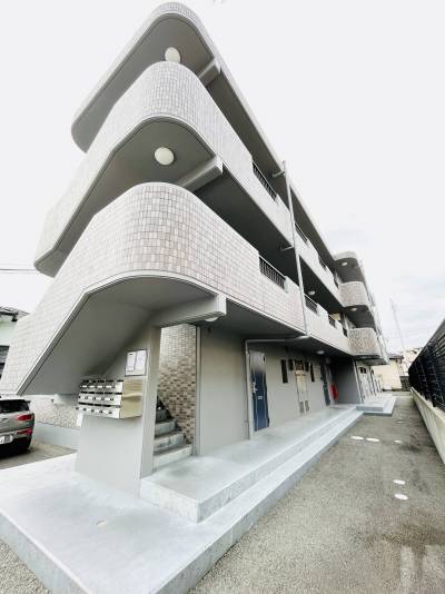 木造や鉄骨造ではない鉄筋コンクリートならではの重厚感♪