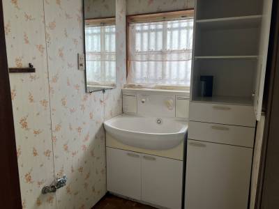 洗面と洗濯機置場