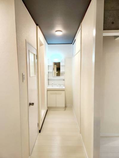 LIXIL シャワー付き洗面台♪