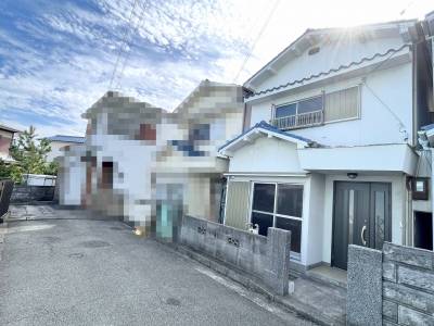 閑静な住宅街にある戸建て風テラスハウス（隣家との壁分離）