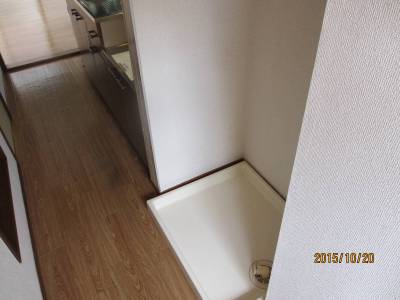 室内洗濯機置き場も完備です。