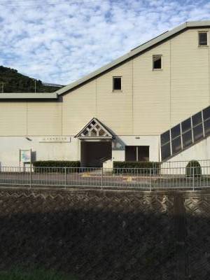 大阪教育大前駅から徒歩９分です。