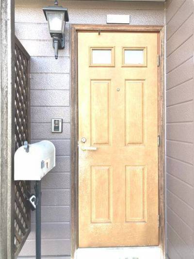 素敵な洋館風の玄関です
ポストもおしゃれ♪