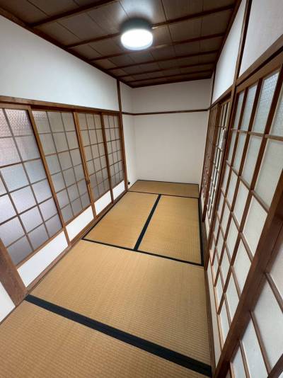 和室五畳のお部屋！　物置やダイニングルーム等使い方自由♪
