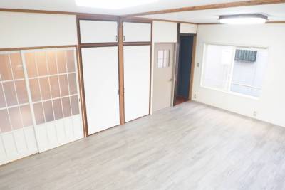 リビング12畳、広々！