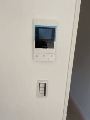テレビ付きインターホン