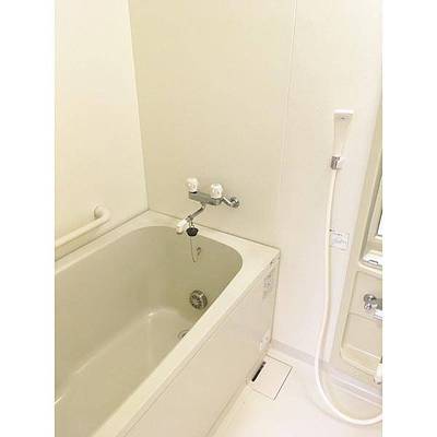 お風呂は広いですが、追い焚きできないのが残念です。