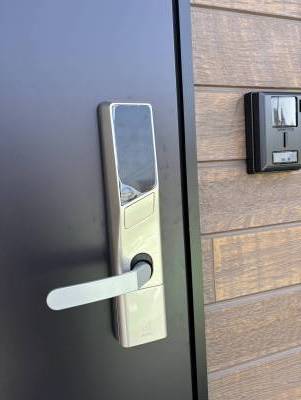 玄関はテンキー